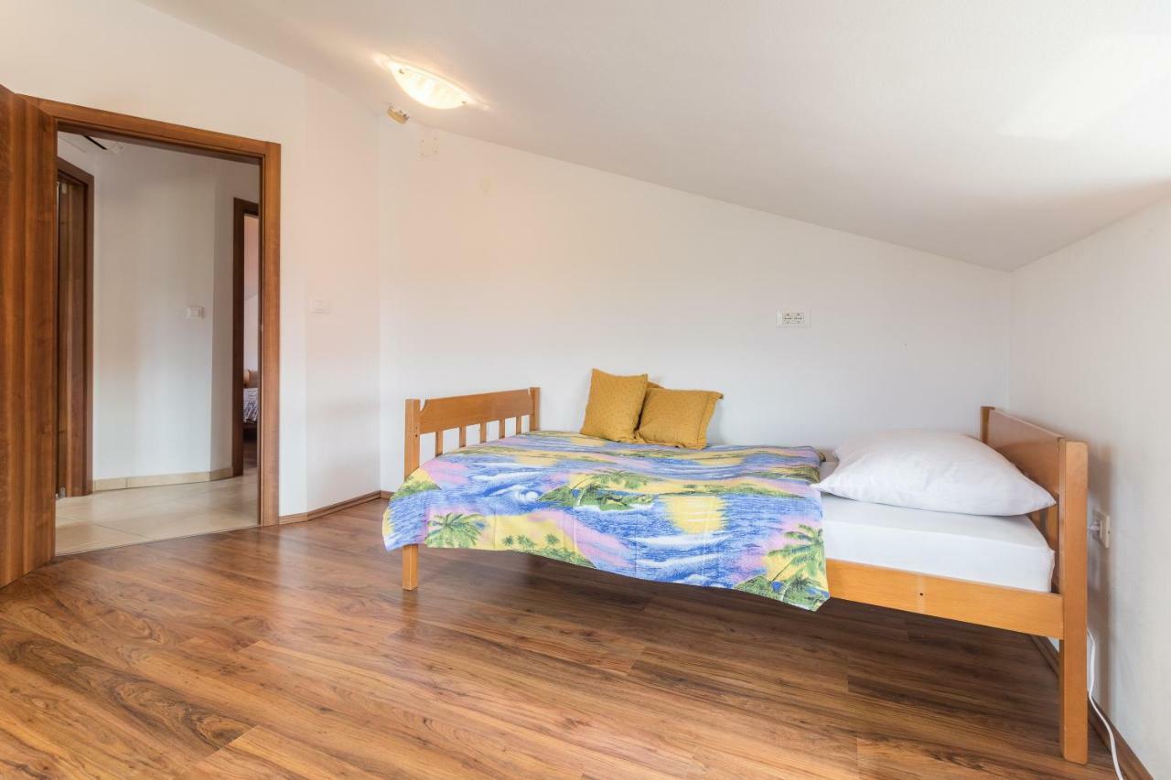 Antonija Apartment Pula Luaran gambar